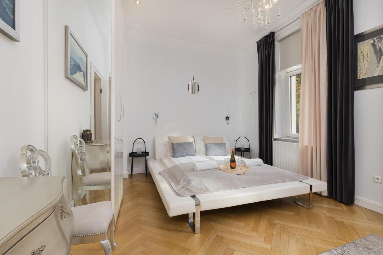 Stylish Apartment Parkowa סופוט מראה חיצוני תמונה